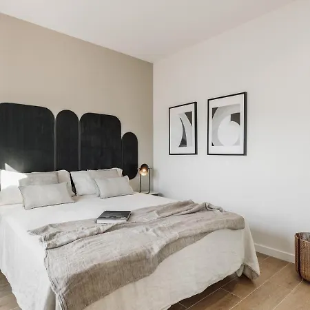 Apartamento Calella - 1 Bedroom And Terrace In Eixample Dreta Barcelona